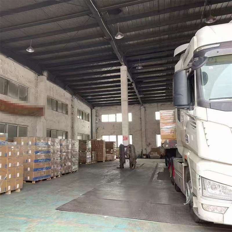 卡若区：多元物流服务开启高效运输之旅